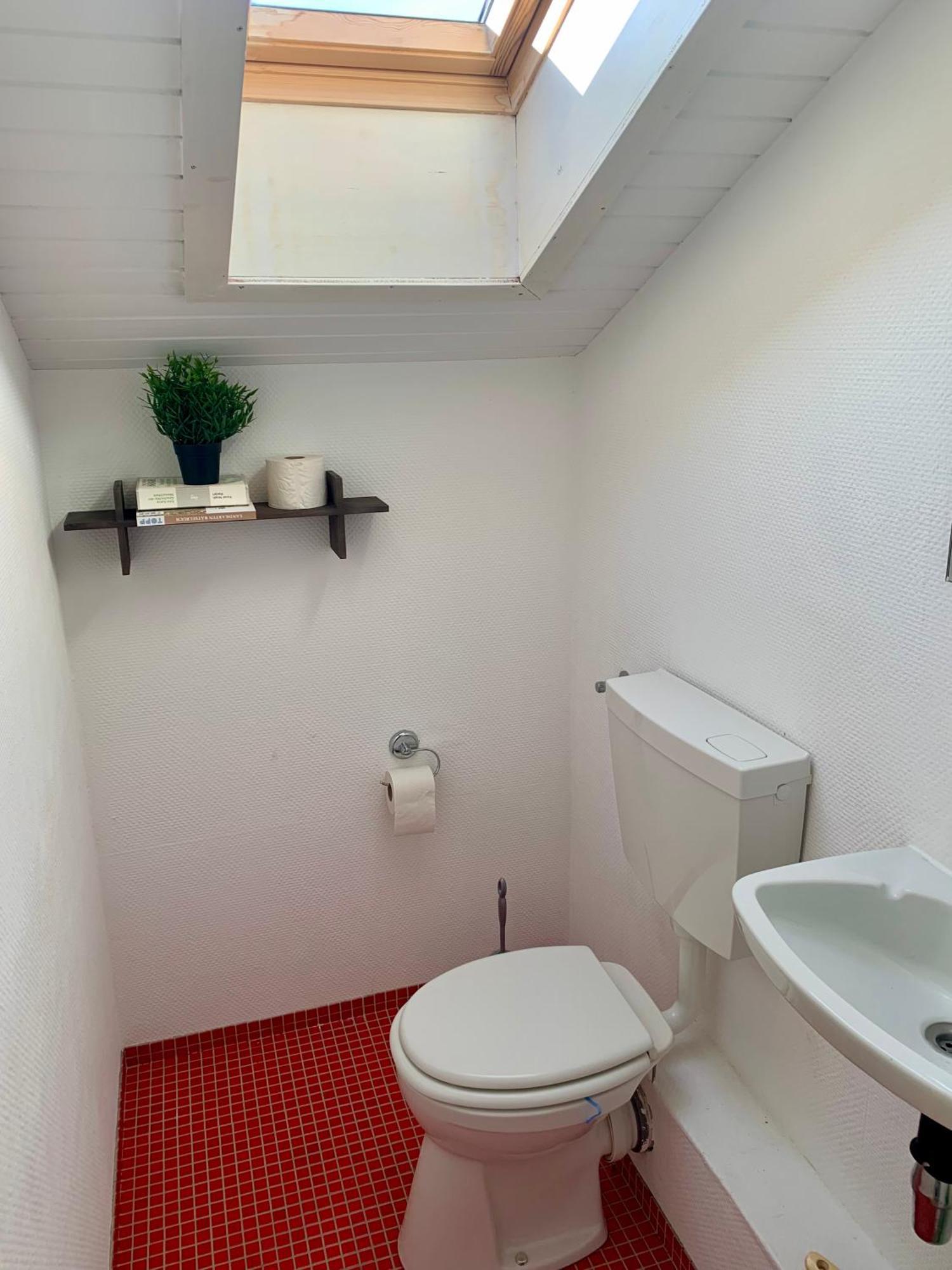 ジークスドルフKleines Reihenhaus Im Chiemgauアパートメント エクステリア 写真